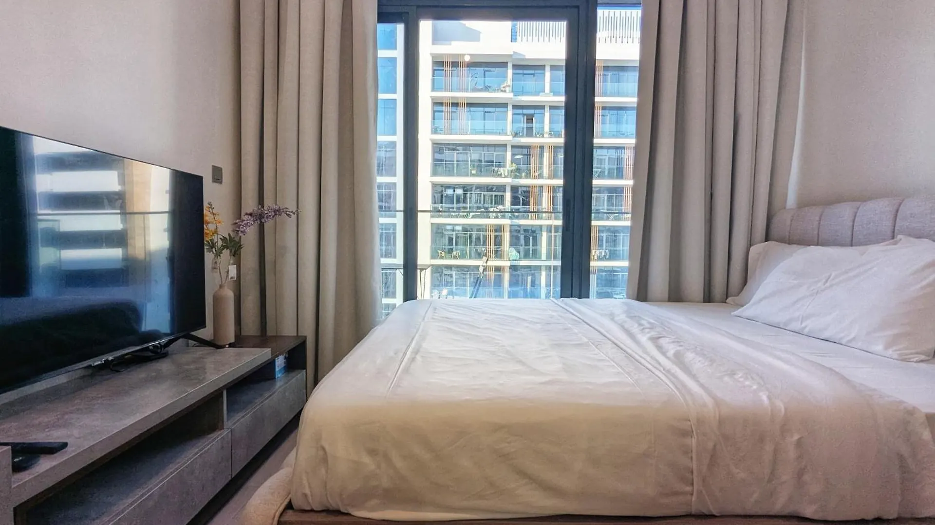 Fully Furnished Modern Studio Apartment Nearby Meydan Racecourse Dubai United Arab Emirates