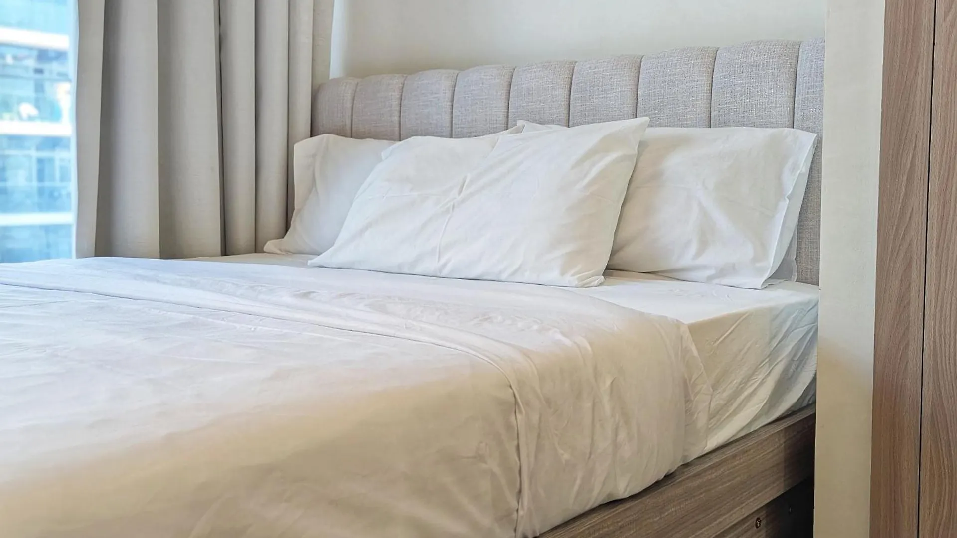 Fully Furnished Modern Studio Apartment Nearby Meydan Racecourse Dubai 0*,
