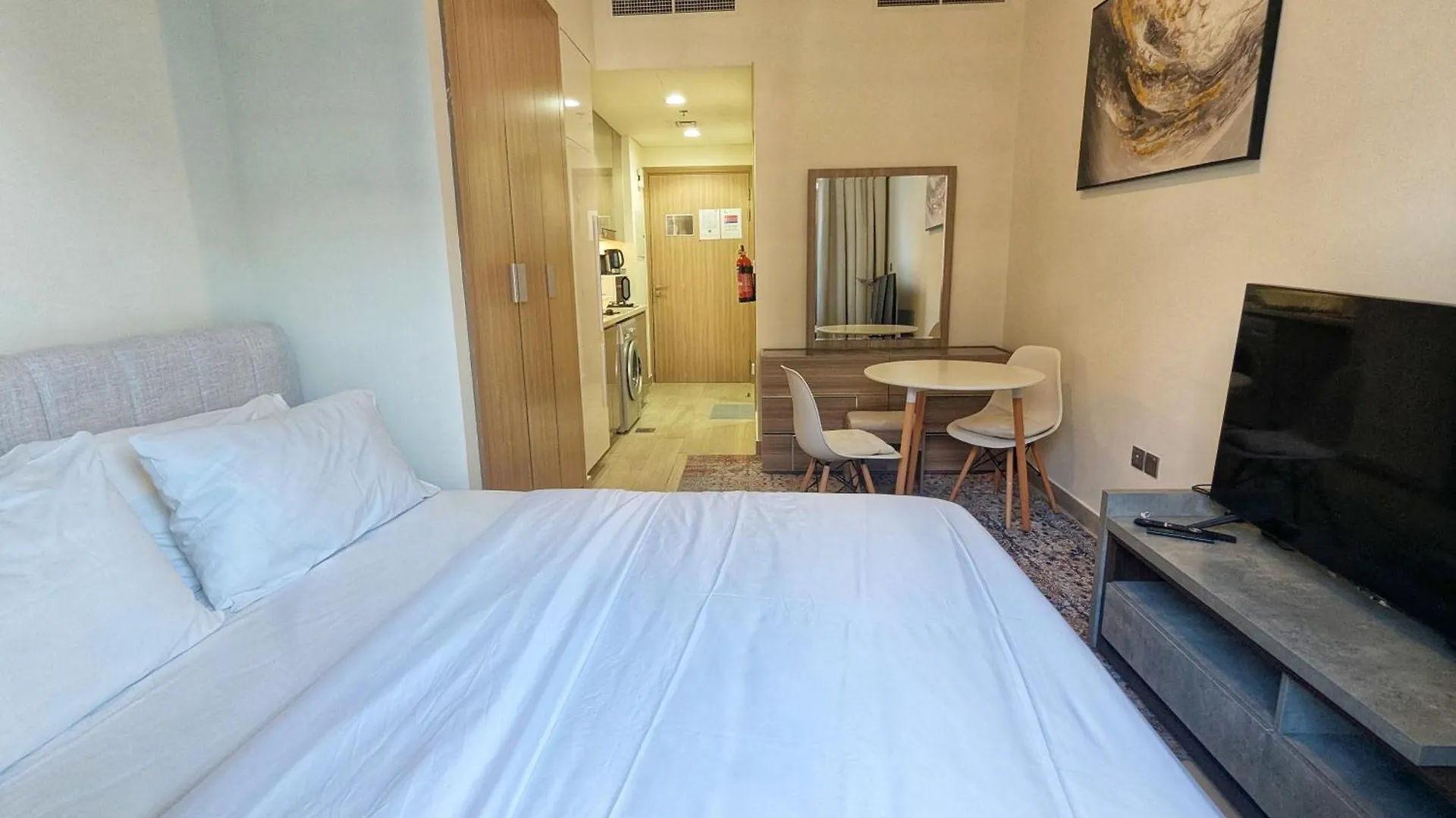 Fully Furnished Modern Studio Apartment Nearby Meydan Racecourse ドバイ 0*,  アラブ首長国連邦